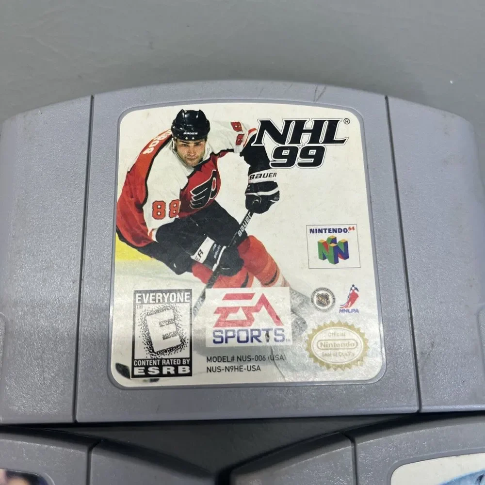 NFL Quarterback Club 2000 (Nintendo 64, N64 NHL 99 Madden 2000 NFL Lot Of 3